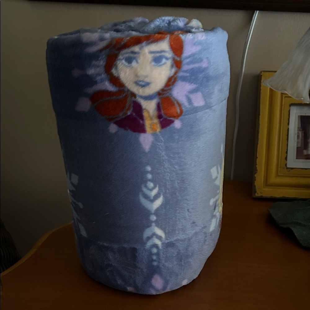 Frozen Themed Plush Blanket